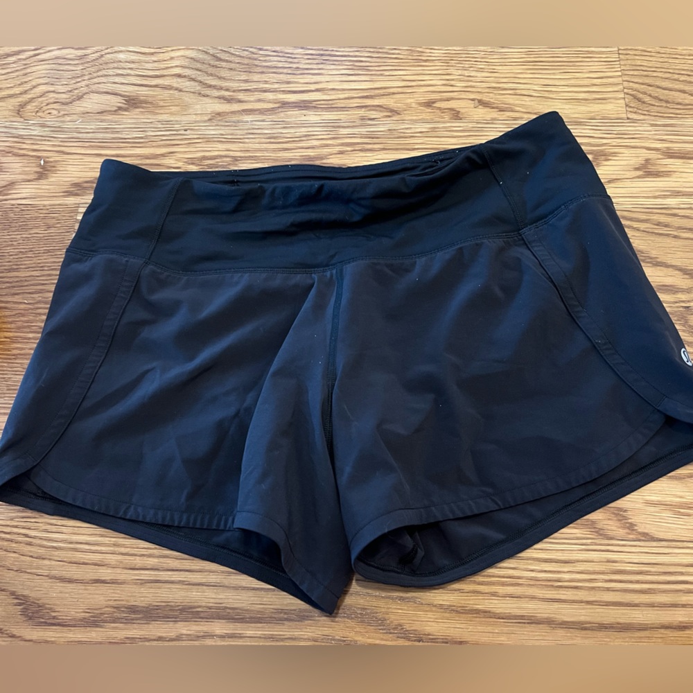 Lululemon 4” shorts